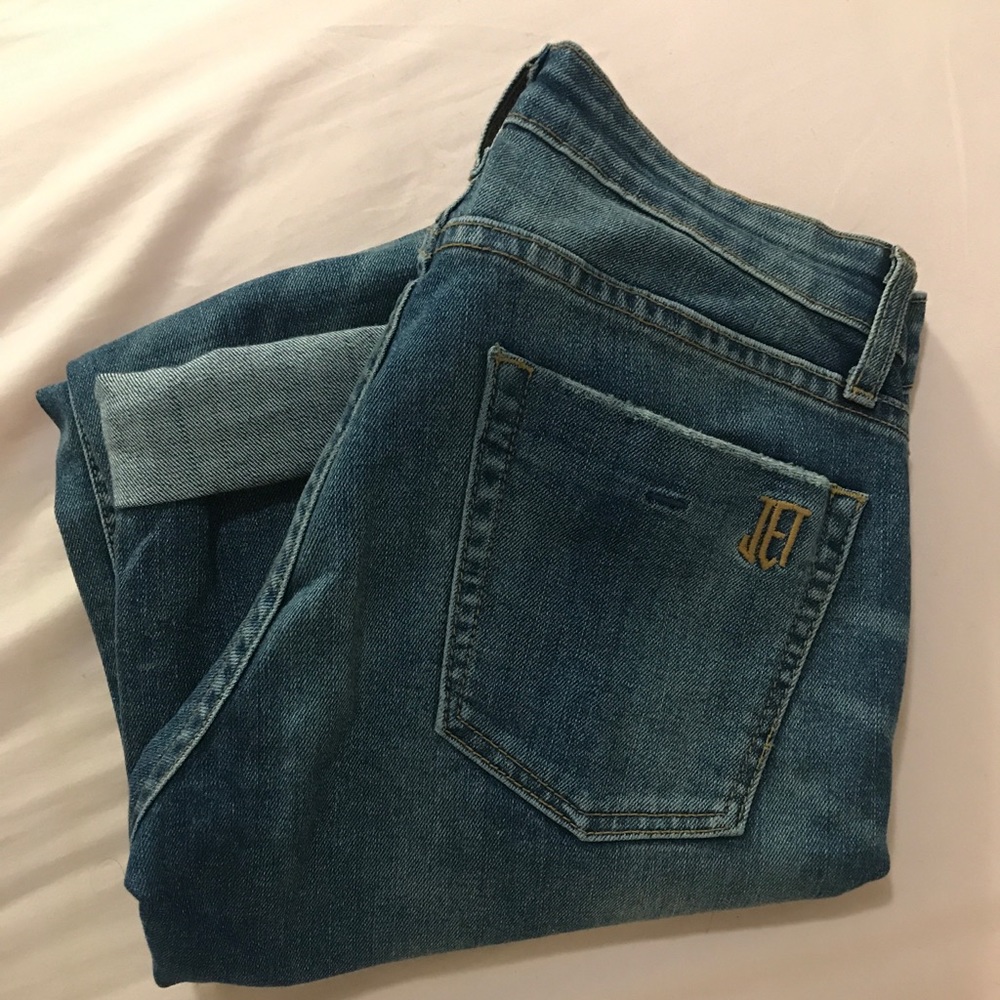NEW NEVER WORN JET John Eshaya size 2 jeans